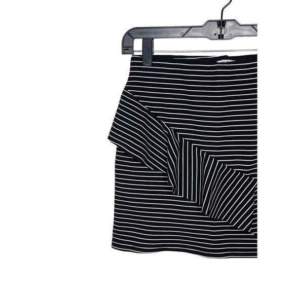 Zara Skirt Womens Small Mini Stretch Ruffles Pull On Striped Black White Casual - Picture 2 of 11